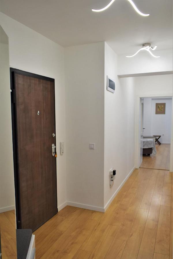 Top Center Apartment Gramophone With Private Parking Burgas Екстер'єр фото